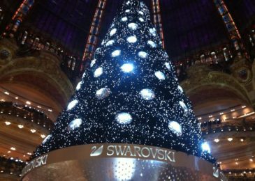 Albero di Natale di Galeries Lafayette a Parigi